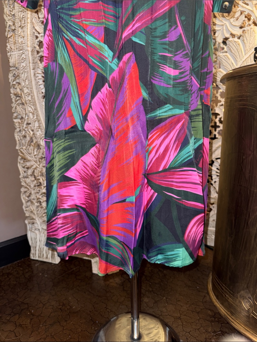 FARM Rio Multicolor Tropical-Leaf Button-Front Long Sleeve Midi Dress - Picture 9 of 12